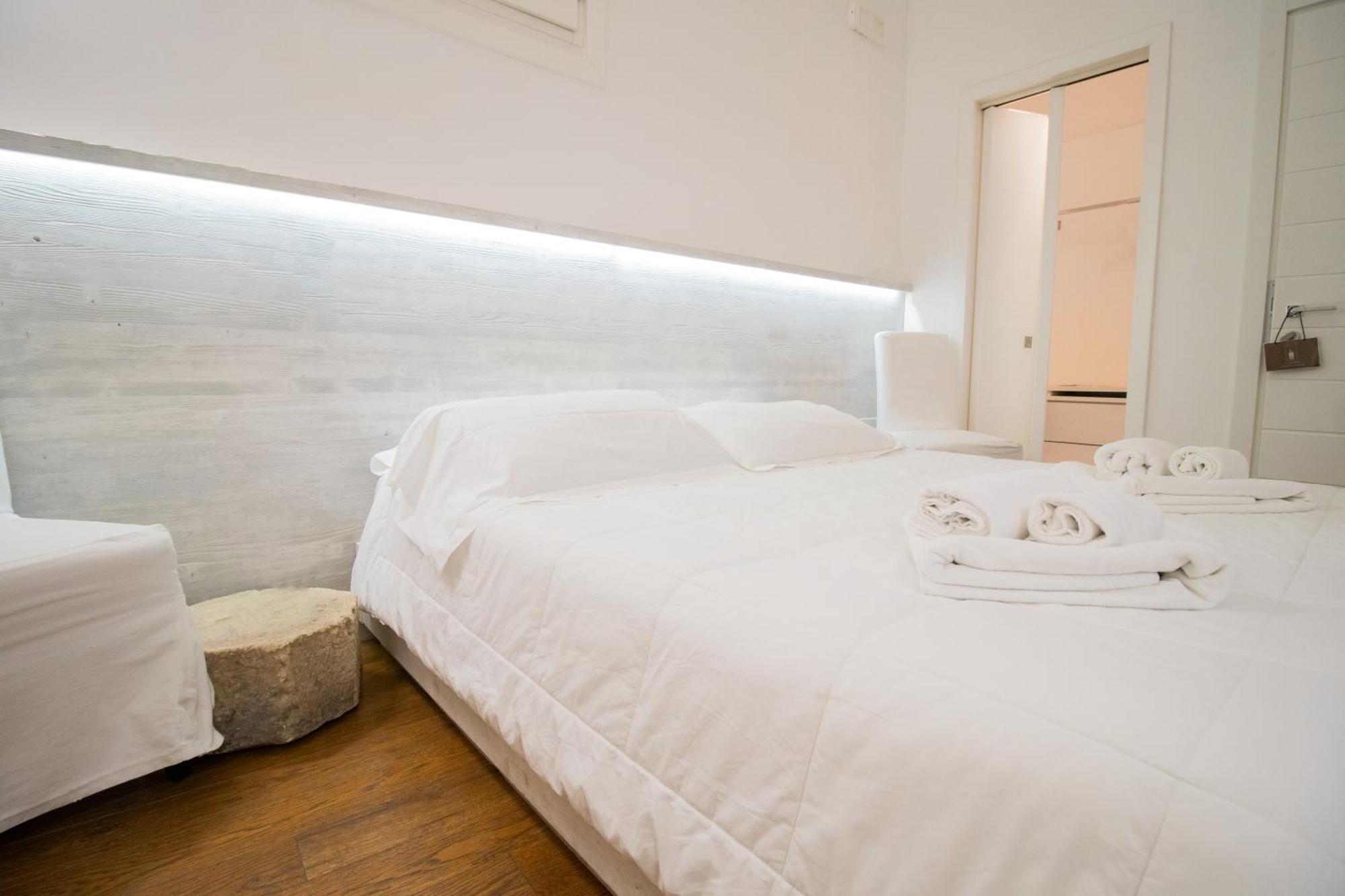 Sui Tetti Luxury Rooms Lecce Exterior foto