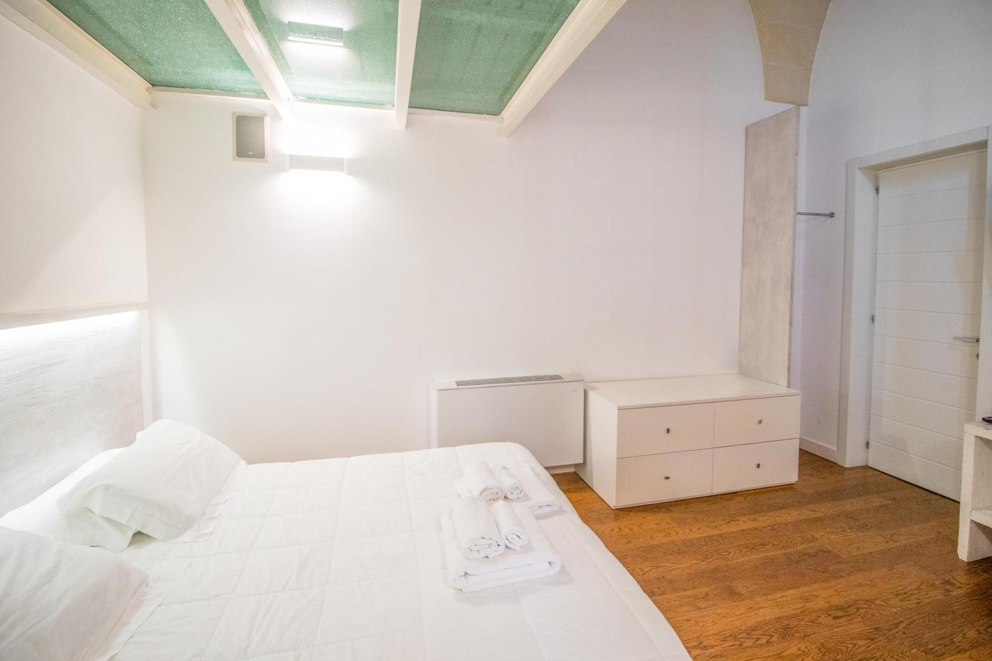 Sui Tetti Luxury Rooms Lecce Exterior foto